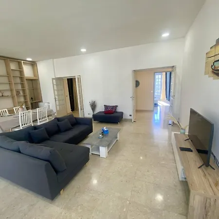 Apartment Grand F3- Centre De Nice, Wifi Ac